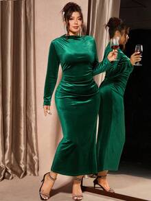 Cravure Christmas Plus Size Velvet Asymmetric Ruffle High Slit Dress For Women Fall - Green - View 3