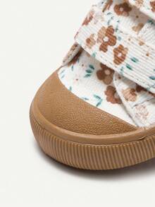Cozy Pixies 1 双女婴米色花卉钩环平底休闲帆布鞋，可爱学院风，舒适适合日常和户外活动 - 米色 - 查看 9