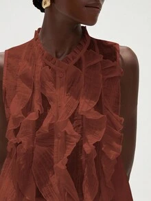 Aveloria Modichic 优雅浪漫百搭法式女式无袖衬衫，白色纹理褶皱透明分层荷叶边领口设计 - 棕色 - 查看 6