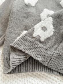 SHEIN 女婴休闲花卉图案圆领毛衣和裤子套装 - 灰色 - 查看 9