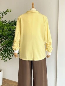 SHEIN LUNE 大码女士休闲纯色披肩领单扣西装外套，秋冬季适合女性日常穿着，优雅时尚，尽显职场女性魅力。这款外套舒适保暖，适合圣诞节、新年、感恩节、派对等各种场合。 - 黃色 - 查看 2