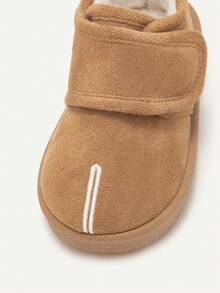 Cozy Pixies 1 Pair Toddler Boys/Girls Camel Color Fashion Faux Toe Design Thermal Lined Warm Winter Shoes, Lightweight Easy Wear Comfortable Casual Flat Shoes Suitable For Daily Wear, Sports, Campus Activities - Camel - View 8