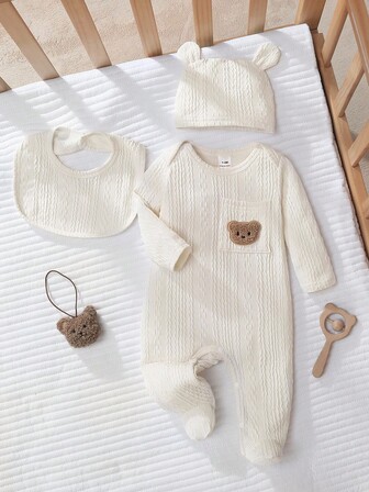 Souflis Souflis 3 delar långärmad fotbollsjumpsuit, haklapp och mössa för nyfödda, stickat jacquardtyg med söt björnbroderi, bedårande stil