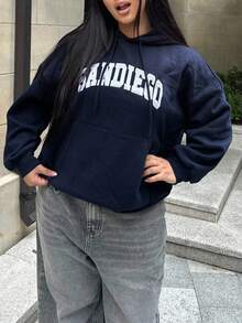 Dazy Plus Áo nỉ dày dặn có lớp lót giữ nhiệt, thêu chữ, có túi, kiểu dáng rộng rãi, phong cách đường phố, thích hợp cho nữ cỡ lớn, mùa Thu/Đông. - Màu xanh hải quân - Xem 6