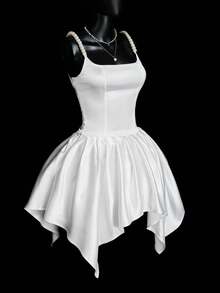 SHEIN ICON 女士白色针织不对称下摆 A 字形吊带背心迷你连衣裙，适合派对和休闲场合 - 白色 - 查看 4