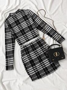 SHEIN Teen Girl Casual Minimalist Comfortable Mock Neck Cropped Long Sleeve T-Shirt And Mini Skirt Set Fall Winter