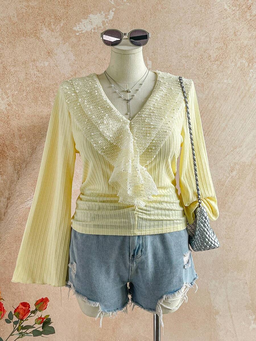 Soleia Camiseta con volantes y cuello de lentejuelas para mujer de talla grande, adecuada para fiestas y vacaciones - Amarillo claro - Ver 1