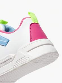 SHEIN 1 双时尚休闲百搭百搭舒适软底轻便系带平底运动鞋，适合返校季