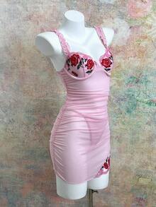 مجموعة من بابي دول بخيط واسترينغ ذات تطريز من الشبك الذي أثار وفي طبقات، مثير لليلة رومانسية 2 قطعة