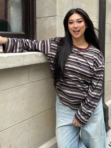 Dazy Plus 条纹撞色宽松圆领长袖加大码女式休闲T恤 - 酒紅色 - 查看 6