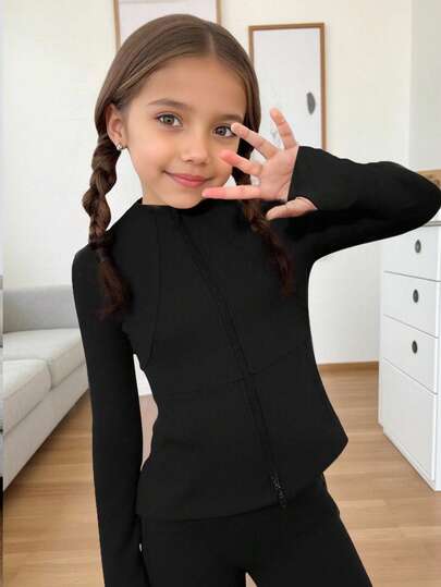 SHEIN 年轻女孩纯色长袖拉链领休闲夹克，纯色修身针织休闲长袖运动拉链 T 恤，夹克，简约休闲弹力 T 恤，前拉链，立领，紧身长袖，适合日常穿着。非常适合休闲、日常穿着和学校日常、学校夹克、秋季。、女孩黑色拉链夹克、儿童黑色运动服、秋冬。夏季。