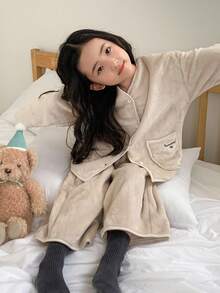 DAZY 2 件套年轻女孩休闲长袖上衣和裤子套装，家居服