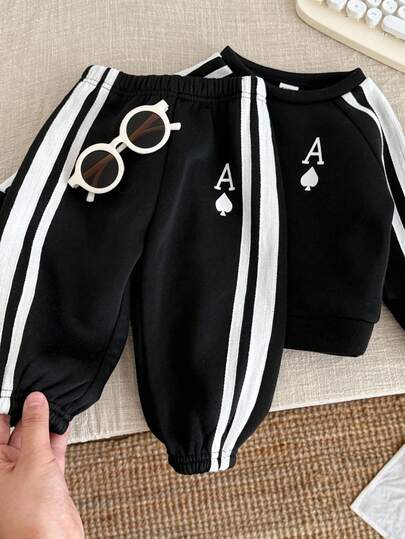 SHEIN 2 Stücke/Set Kleinkind/Baby Jungen/Mädchen Herbst/Winter Outfit, Langarm Sweatshirt und Jogginghose Set, bequeme lässige Mode Sportbekleidung, geeignet für Innen, Außen, Alltag, Sport, Spiel, Party, Fotoshooting, Urlaub, Festival