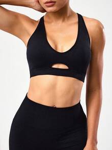 Seamluxe SHEIN Sport 1 pieza Sujetador deportivo sin costuras básico que absorbe la humedad, diseño de espalda cruzada, color negro - Negro - Ver 3