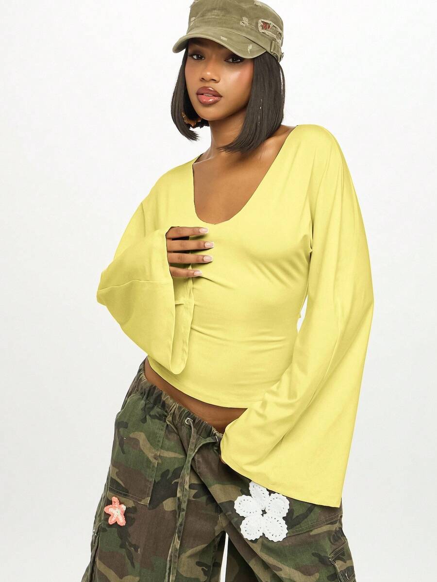 SUMWON WOMEN Áo crop top cổ tròn tay loe tay loe sang trọng, co giãn, thanh lịch, ôm sát, dáng cánh dơi, thời trang thu đông cho tiệc tối - Vàng nhạt - Xem 1