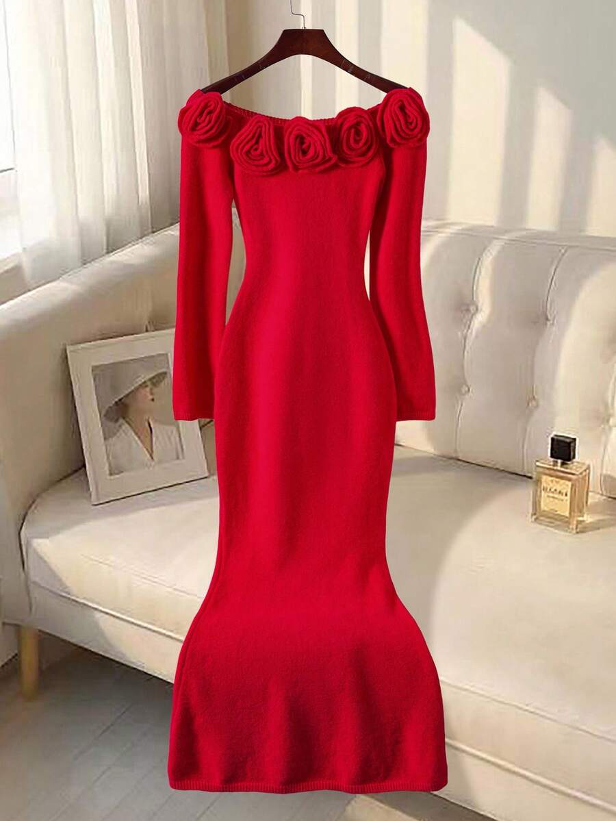 SHEIN LUNE 玫瑰刺绣露肩修身美人鱼长款毛衣裙,秋冬 - 紅色 - 查看 1