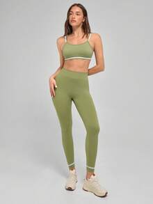 Fluxe Set de 2 piezas de ropa deportiva sin costuras y sin espalda con bloqueo de color (Top tipo camiseta corta y mallas) - Verde - Ver 6