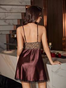 SHEIN V 领蕾丝边仿丝性感吊带睡衣 - 棕色 - 查看 2