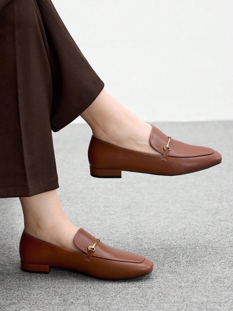 CUCCOO BIZCHIC 女性用スクエアトゥフラットローヒールの新作ブラウンコンフォータブルで多用途なスリッポンローファー、ブラックカジュアルフラットシューズ、通勤に最適な軽量
