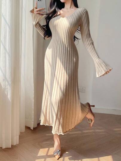 DAZY V领超大罗纹毛衣裙，休闲束腰连衣裙