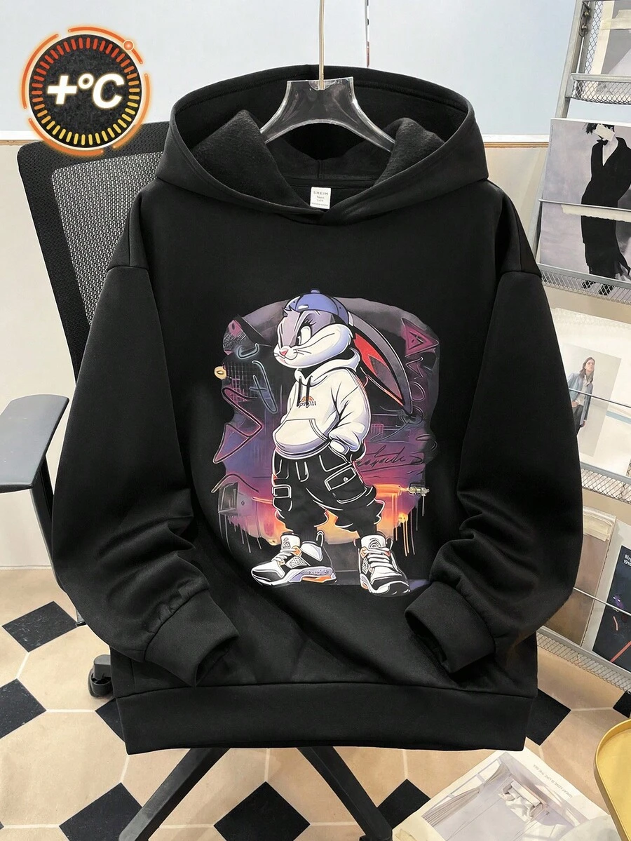 SHEIN 青少年男童黑色卫衣,卡通兔子印花,休闲舒适,时尚百搭,面料柔软,适合日常穿着、上学、郊游、户外活动、秋冬季节穿着,也适合派对等场合。图案卫衣,男童动漫服装,男童动漫卫衣,男童图案卫衣,运动套装,慢跑服,圣诞节服装 - 黑色 - 查看 1