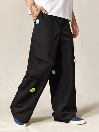 Street Life Men Casual Loose Fit Floral Cargo Pants With Patch Pockets, College Style, Fall