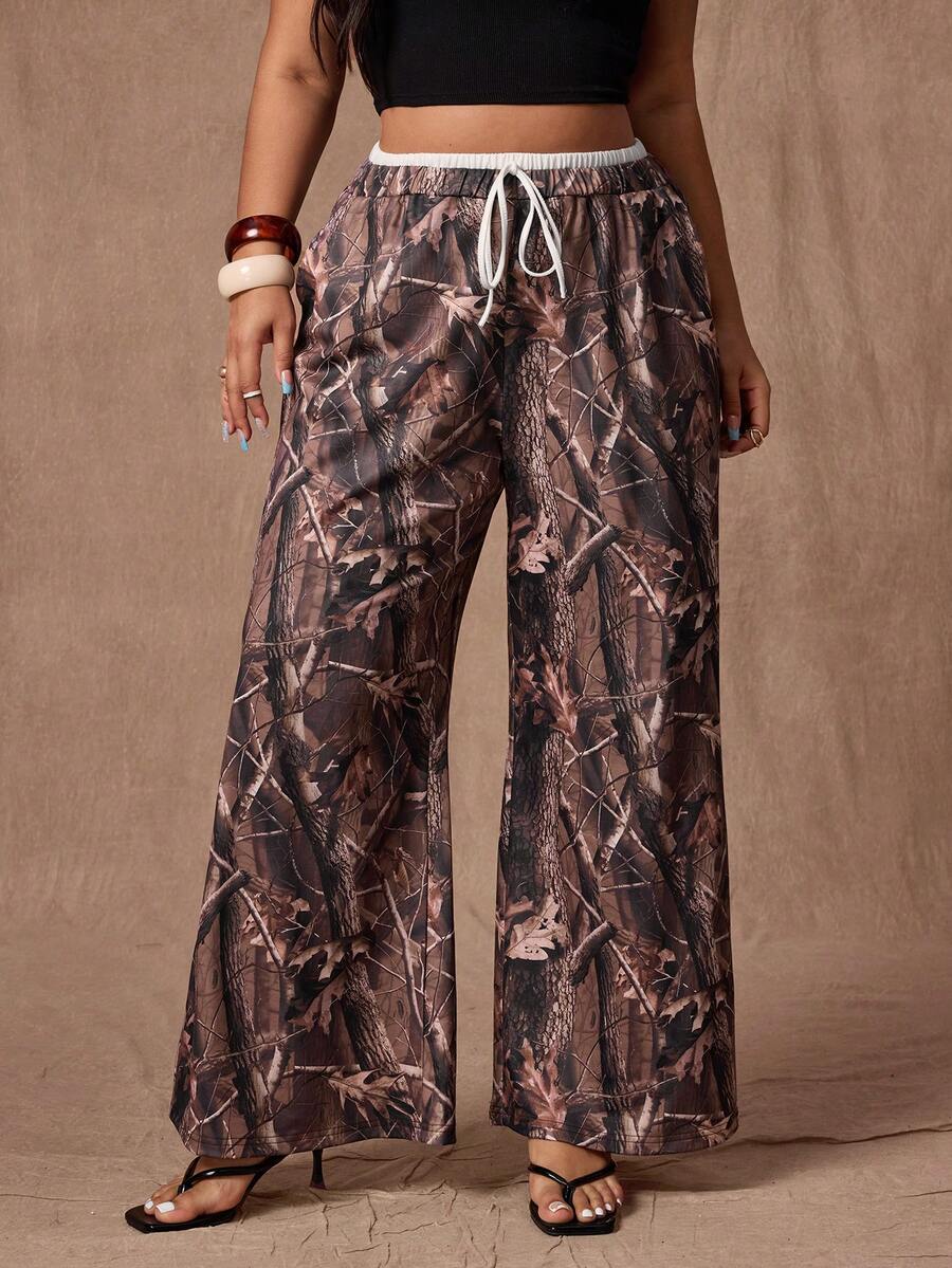 Rustia Calça Longa Estilo Streetwear com Cintura Ajustável por Cordão e Recortes em Plus Size