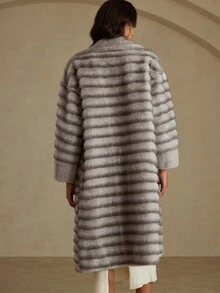 Aveloria Rosie 新款时尚简约高端设计别致长款上衣带口袋，人造毛皮拼接优雅时尚夹克 - 灰色 - 查看 2