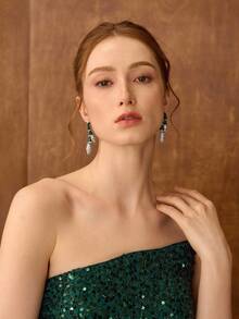 MOTF PREMIUM CHIC GREEN BAMBOO KNOT EARRINGS, QIPAO STYLE EARRINGS FOR WOMEN - Gold - View 3