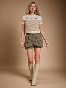 WESTFADE Suéter de punto de manga corta abombada, de corte relajado, con cuello redondo, con diseño de rayas y flores intarsia. Tops lindos para otoño, invierno, uso casual, estilo bohemio, western, para conciertos country.