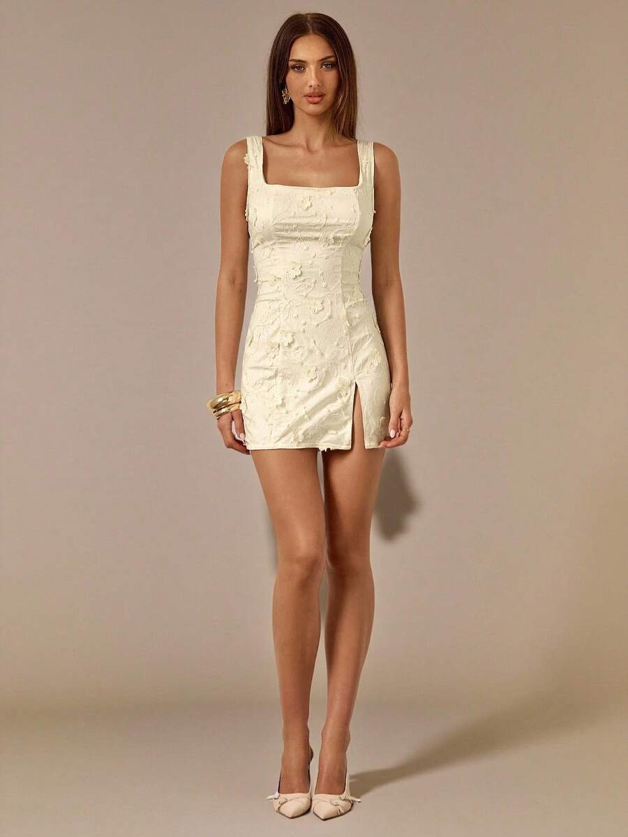 SHEIN BAE Vestido mini elegante de tirantes finos con abertura lateral y decoración floral 3D en color albaricoque, adecuado para otoño/invierno, vestido elegante, vestido de cumpleaños, vestido de fiesta, vestido para cita de San Valentín, vestido de dama de honor, vestido de invitada de boda - Albaricoque - Ver 1