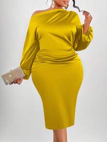 SOLERSUN 女士时尚纯色不对称领口褶饰侧边缎面紧身连衣裙长款女装 - 黃色 - 查看 6