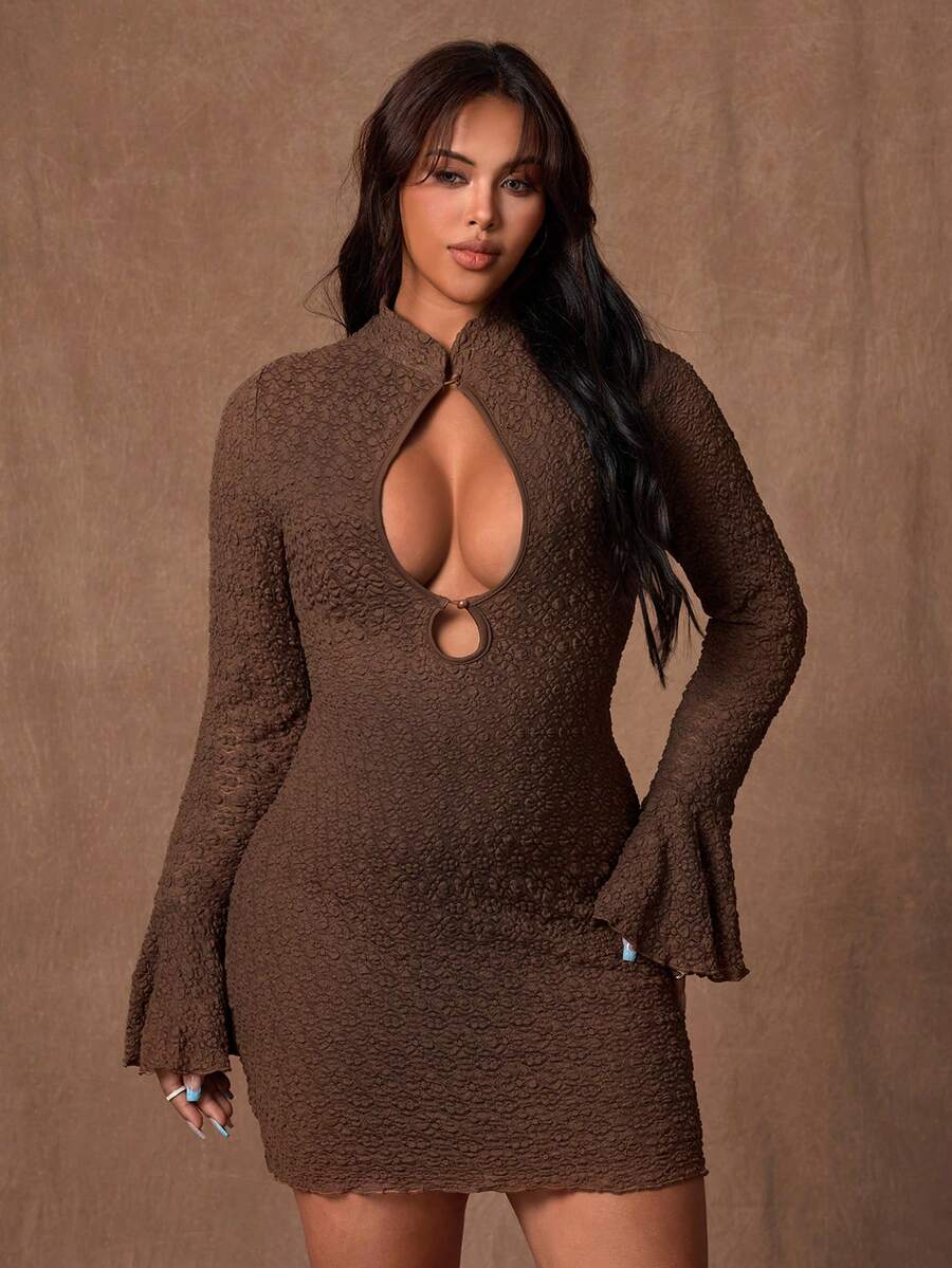 Rustia Vestido ajustado con mangas acampanadas y cuello chino calado para mujer de talla grande, adecuado para salidas, fiestas y banquetes