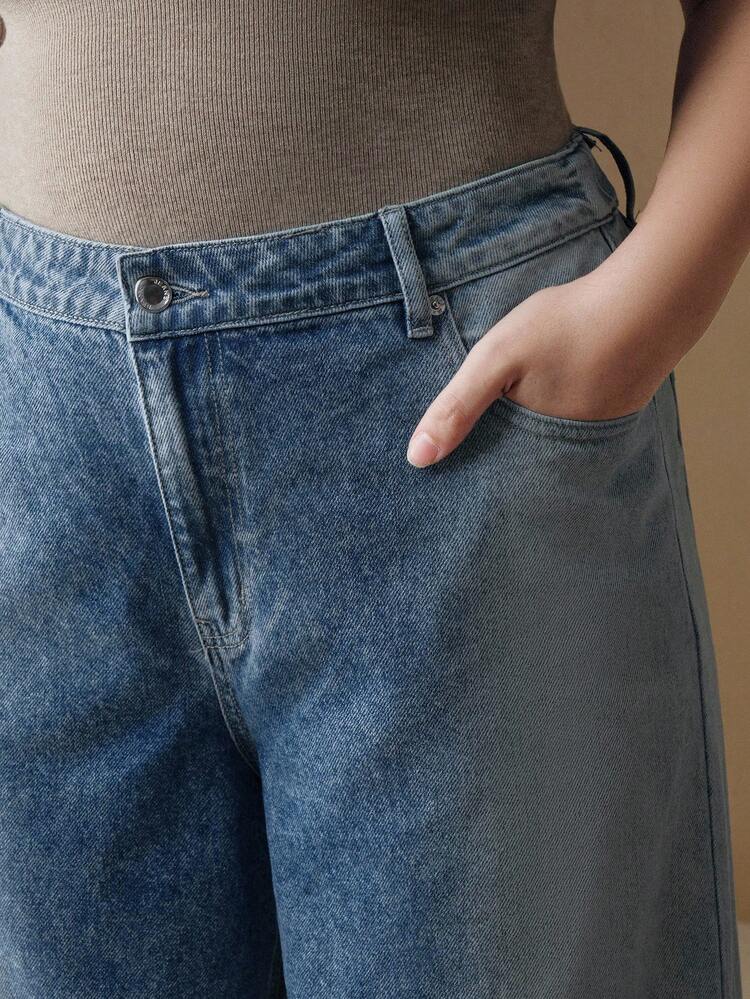 Plus Size Casual Washed Gradient Wide Leg Jeans