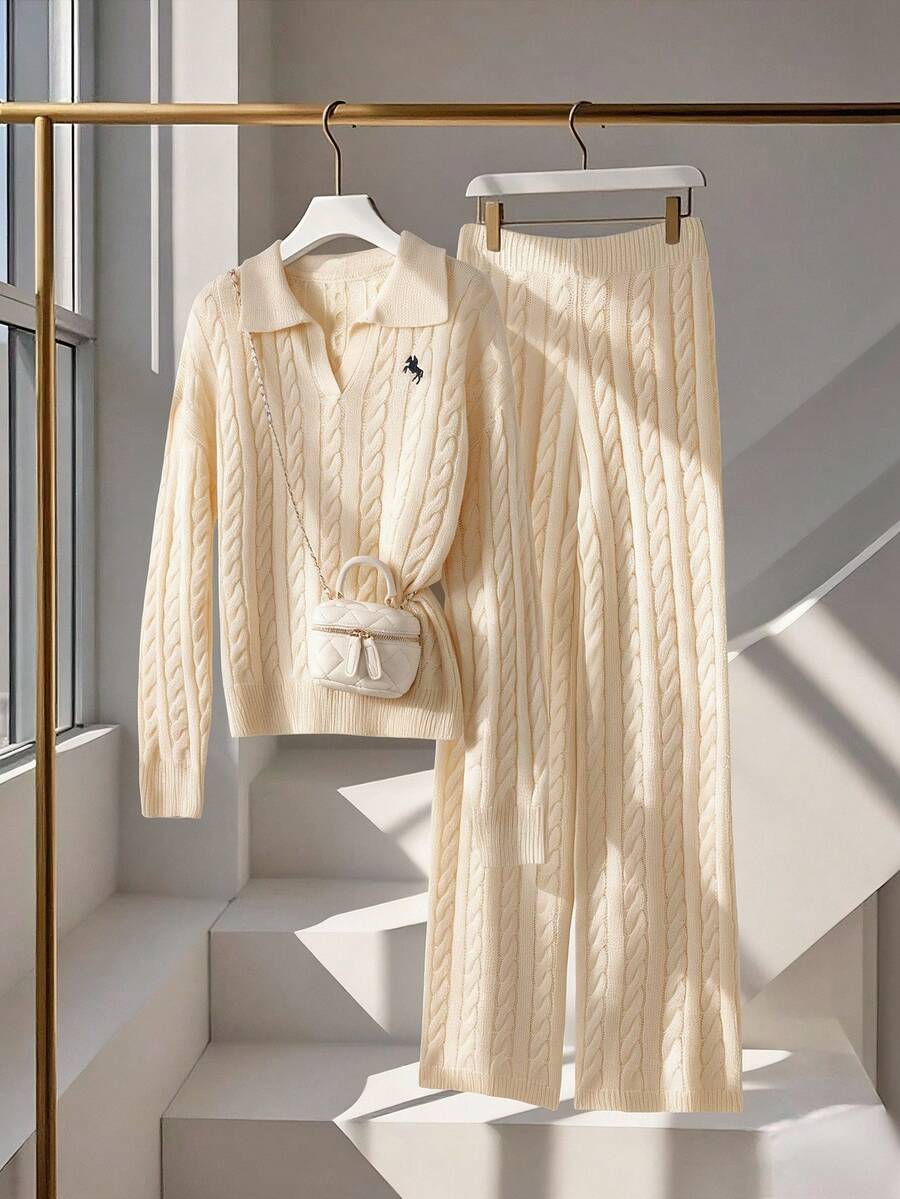 SHEIN Franclia 2件套刺绣麻花马球领长袖上衣和裤子毛衣套装 - 卡其色 - 查看 1
