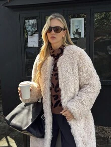 Elyressa 女式长款宽松仿皮草大衣 - 杏色 - 查看 4