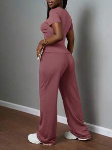 Slaydiva 2025 New Women's Casual Solid Color Round Neck Slim Short Sleeve T-Shirt And Drawstring Waist Straight Pants Two Pieces Set, Spring And Summer, Brown, Suitable For Music Festivals, Easter, St. Patrick, Daily Outings, Parties, Graduation Season, Sports And Leisure,Daily Basic , Back To School, Party