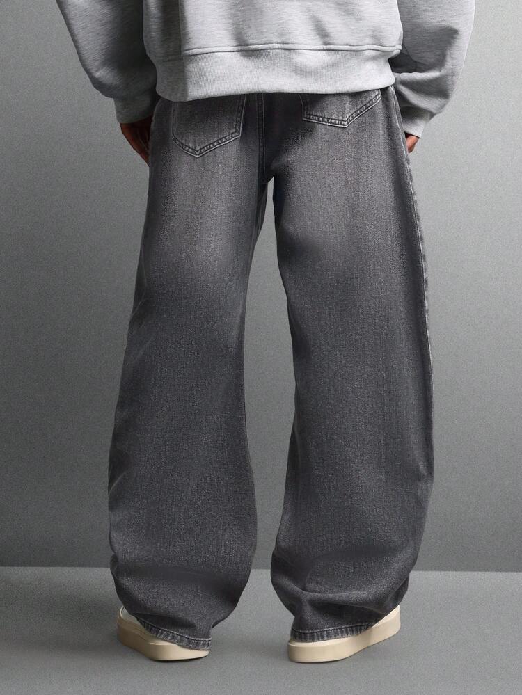 Barrel Fit Wide Leg Denim Jeans With Raw Hem