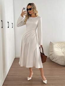 Easowa 不对称褶皱腰 A 字长裙，圆领长袖 - 杏色 - 查看 4