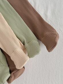 Loomiva 新生儿三件套柔软针织服装套装 - 长袖连体衣和裤子