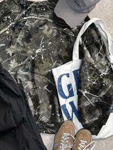 SHEIN EZwear 女士休闲迷彩泼墨和树枝图案印花超大圆领运动衫，夏季