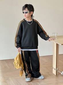 SHEIN 2pcs Tween Boy Casual Striped Letter Print Graphic Crew Neck Loose Long Sleeve Sweatshirt And Relaxed Fit Solid Color Sweatpants Knit Set, Suitable For School, Garden, Beach, Birthday, Spring/Summer