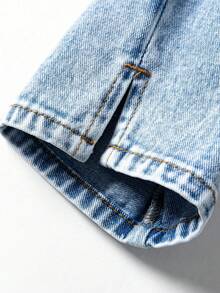 Pantalones rectos de mezclilla lavada con diseño de abertura oblicua y bajo con abertura para niñas pequeñas de moda casual