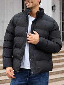 Manfinity CasualCool 男士立领绗缝外套，纹理面料，休闲宽松版型，适合轻松简约的日常穿着，秋冬季 - 黑色 - 查看 1