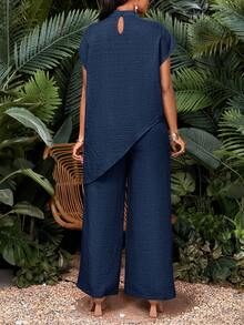 SHEIN Lady 2025 New Plus Size Navy Blue Solid Color Stand Collar Short Sleeve Asymmetrical Hem Textured Fabric Top And Pants 2 Pieces Set  Navy Blue Wide Leg Pants Two Piece Blouses For Women Women's Set Elegant Women's Set
