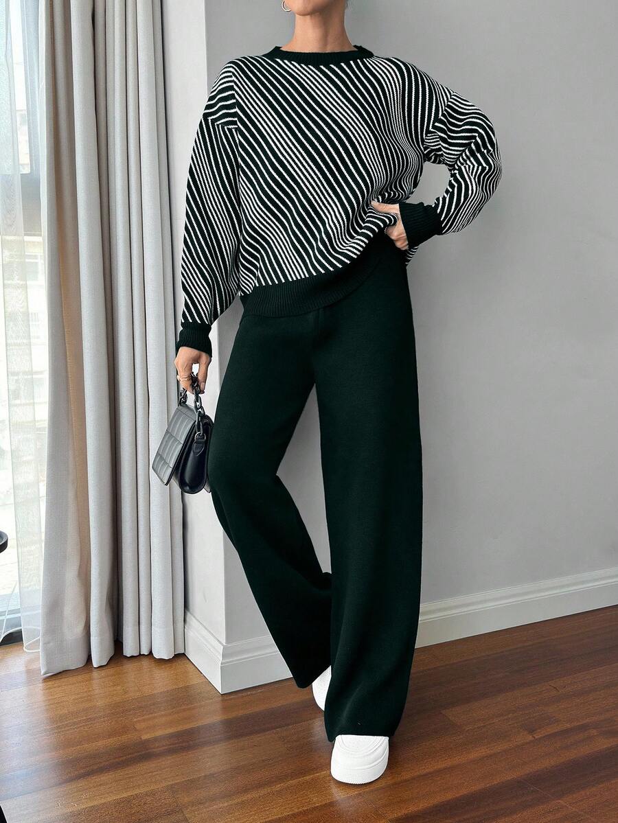 EURMUSE Women Balloon Sleeve Black And White Sweater Co-Ords Set - Dark Green - View 1
