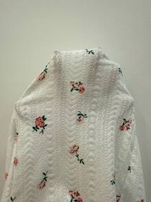 CottageSlumber Camisón largo informal con volantes en el bajo y estampado floral de jacquard para mujeres - Blanco - Ver 8