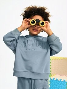 Maija Kids Maija Kids 2 Stücke Kleine Jungen Lässig Street Style Set mit Hoodie mit 3D geprägtem Muster und einfarbiger Jogginghose mit elastischem Bund, geeignet für Rückkehr zur Schule, Geburtstag, Babyparty, Feiertagsparty, Herbst/Winter - Graublau - Übersicht 3
