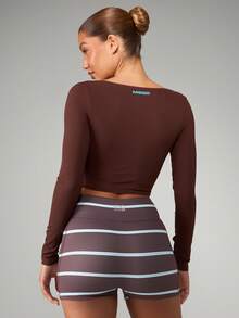 MISSGUIDED Langarm Ballettoptik Wickel-Top, Performancetop mit Kreuzausschnitt für Yoga, Training, Aktivbekleidung, Crop Top mit Kreuzüberschneidung