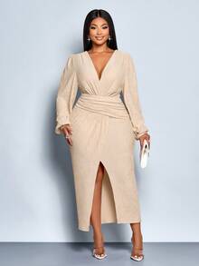 SOLERSUN 大码女式纯色秋冬气质优雅V领不对称交叉下摆泡泡袖，适合派对和音乐节，长袖下摆开衩杏色连衣裙纹理面料，秋季婚礼宾客礼服，女士优雅连衣裙，舞会礼服，万圣节 - 卡其色 - 查看 3